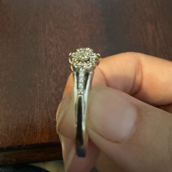 Diamond ring - Picture 7 of 7